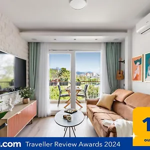 Appartement Exquisite Couples Delight With Free Bikes & Parking