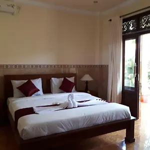 mulan-dini-house.ubudhotelsnow.com/